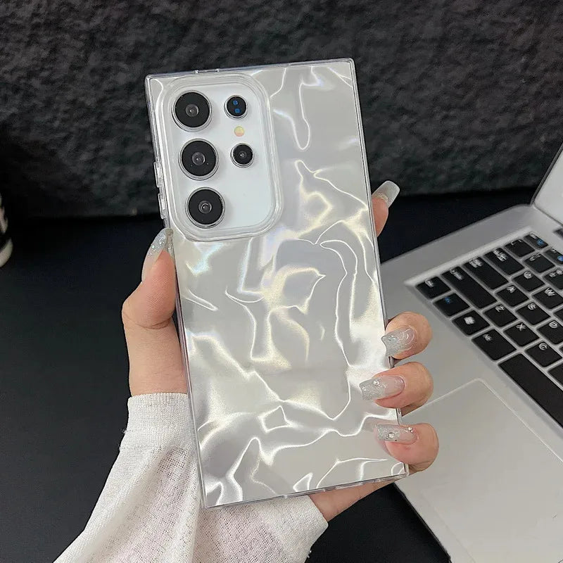 Stilrent unisex mobildeksel med matt finish, hardcase design for optimal beskyttelse og slankt grep.