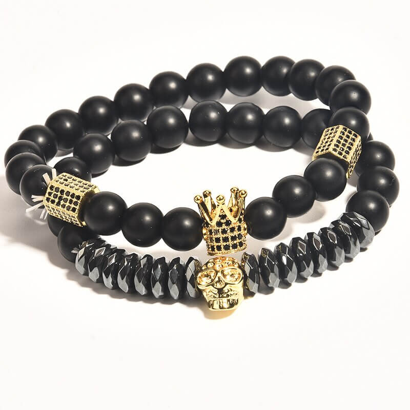 Unisex onyks steinarmbĂĽnd med krone- og hodeskalleperler. Elegant natursteinarmbĂĽnd for menn og kvinner.