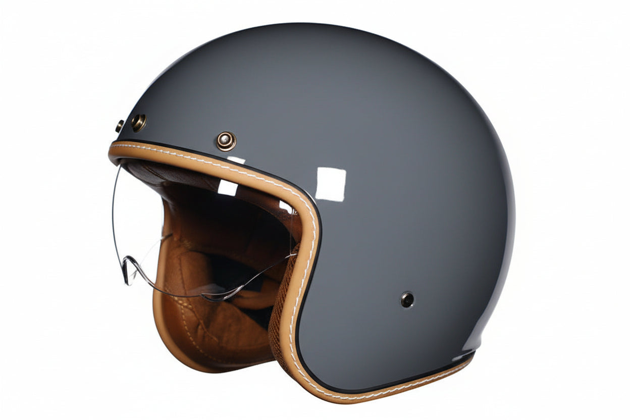 Vintage åpen motorsykkelhjelm for komfortable og sikre turer. Perfekt unisex motorsykkelutstyr med stil.