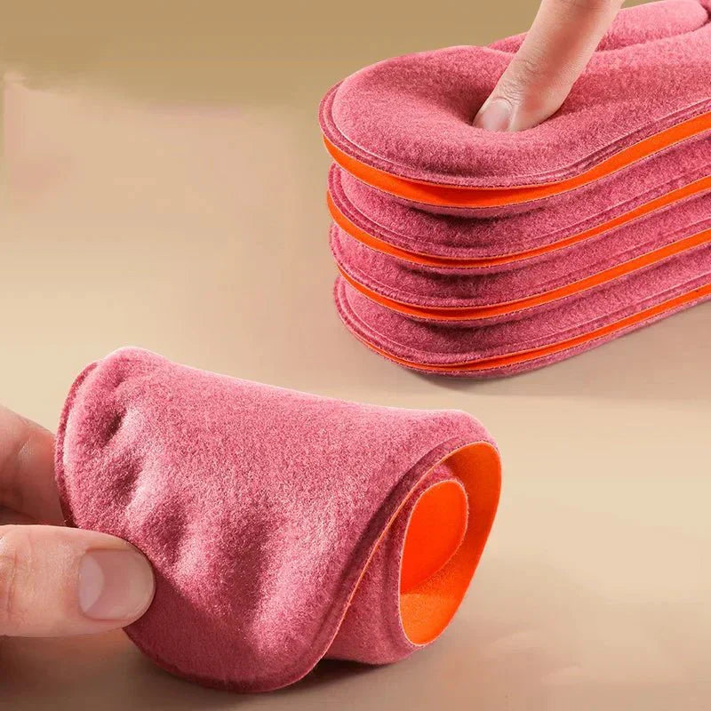 Unisex selvoppvarmende såler for varme vinterføtter, et essensielt sko tilbehør for komfort.