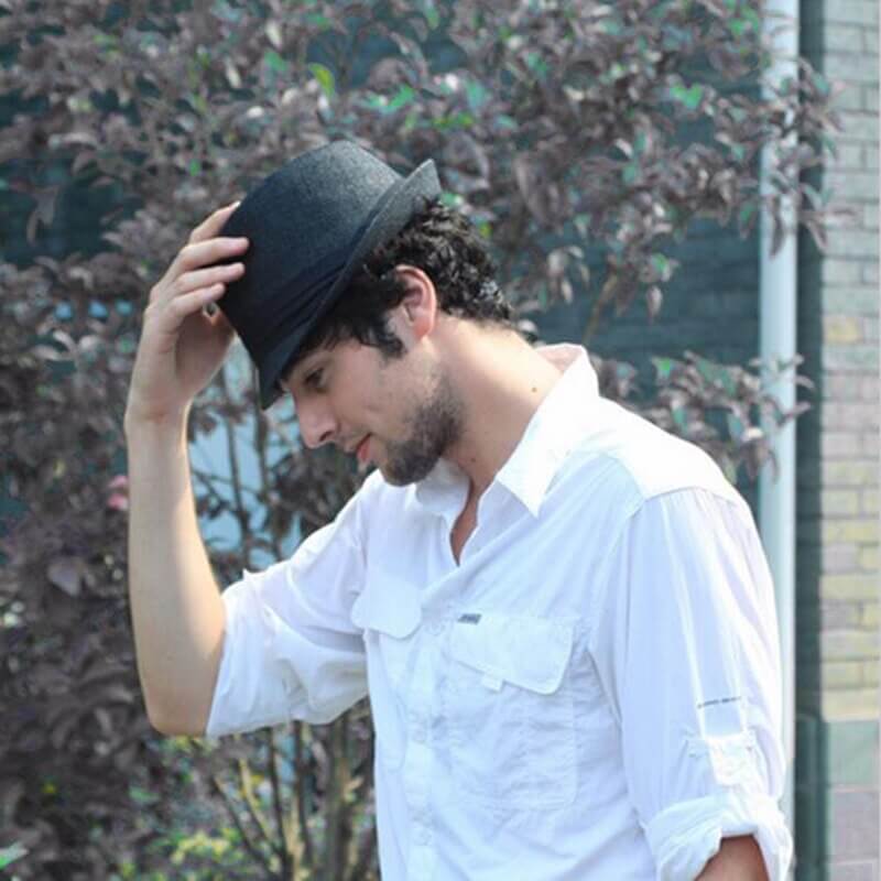 Lett og elegant Trilby-hatt, unisex, håndlaget, den perfekte solbeskyttelsen