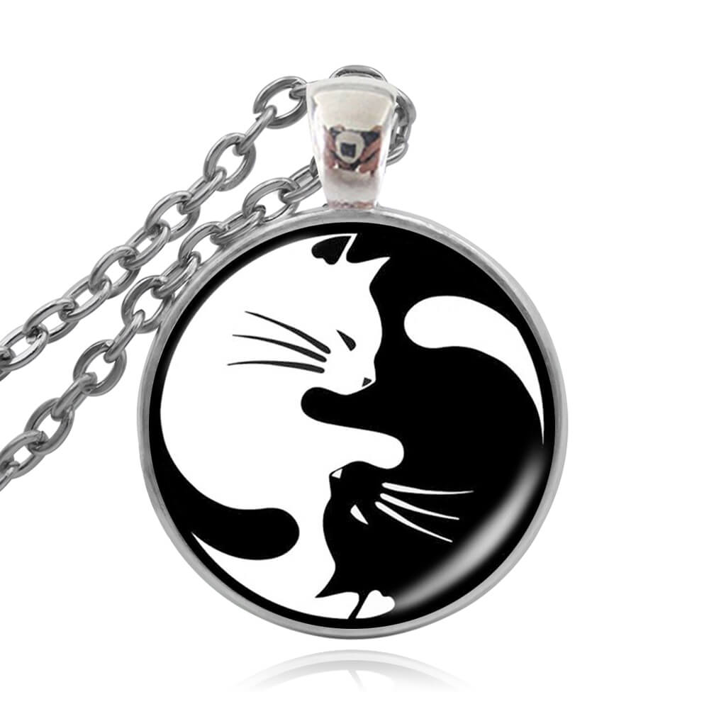 Unisex Yin Yang kattekjede i rustfritt stål. Symboliserer balanse og kjærlighet. Perfekt gave.