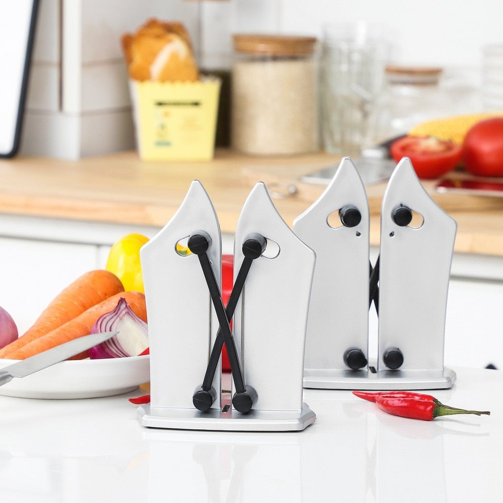 Gjenopplev gleden av skarpe kniver! Denne universelle knivsliperen forvandler sløve blad.