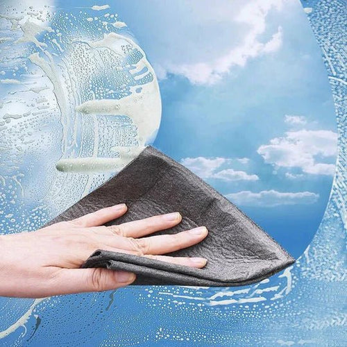 Gjenbrukbar mikrofiber vindusklut, perfekt for krystallklare vinduer uten striper. Ideell for husrengjøring.