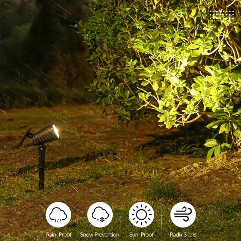 Robust utendørs LED spotlight, værbestandig for helårs hagebelysning med solcelleteknologi.