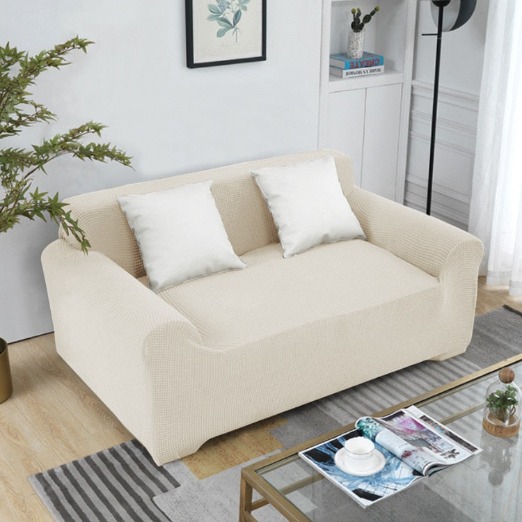 Vanntett sofatrekk som enkelt fornyer din gamle sofa. Elastisk design sikrer enkel montering og en ren stue.
