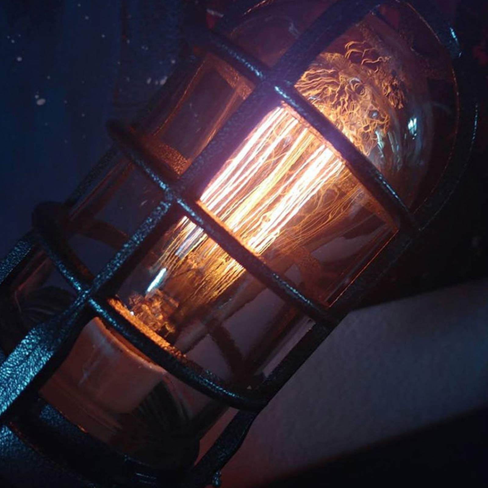 Industriell dekorlampe, steampunk rakettlampe med LED, retro stil.