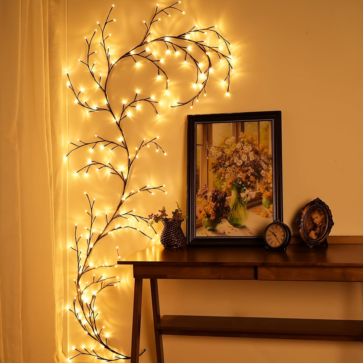 "Biegsame Weidenranken-Lichter im weißen Birkenbaum-Design mit warmweißen LEDs und vielseitiger Einsatzmöglichkeit."