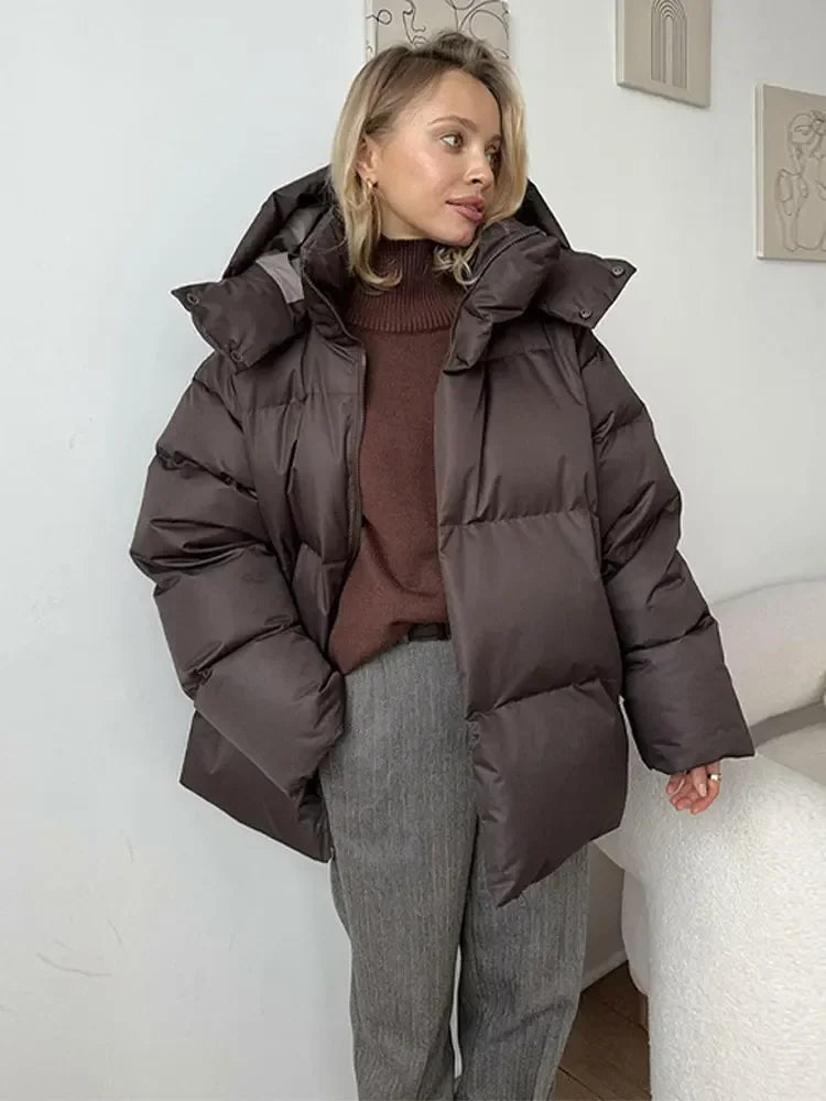 "Camilla Daunenjacke Damen, stilvoll, funktional, warme Daunenfüllung, Wasserabweisend, elegantes Wintermantel-Design"