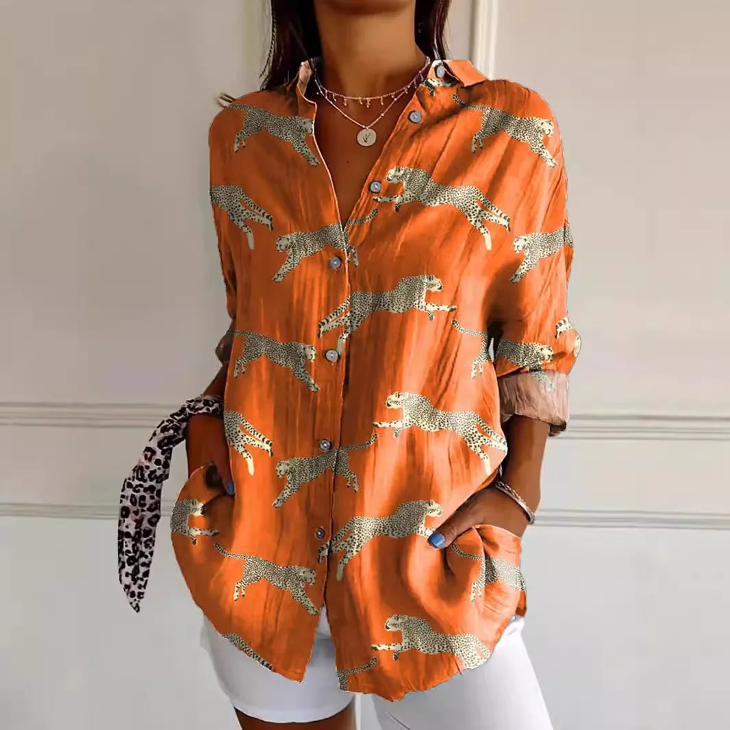"Damen Langarm Hemd mit Blumenmuster, Button Down, floral, elegant, ideales Sommeroutfit für Büro und Freizeit."
