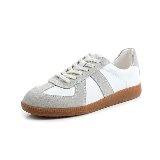 "Damen Leder-Sneaker, weiß, flach, moderner Stil, vielseitig, hoher Komfort, aus echtem Leder, ideal für Alltag und Freizeit.