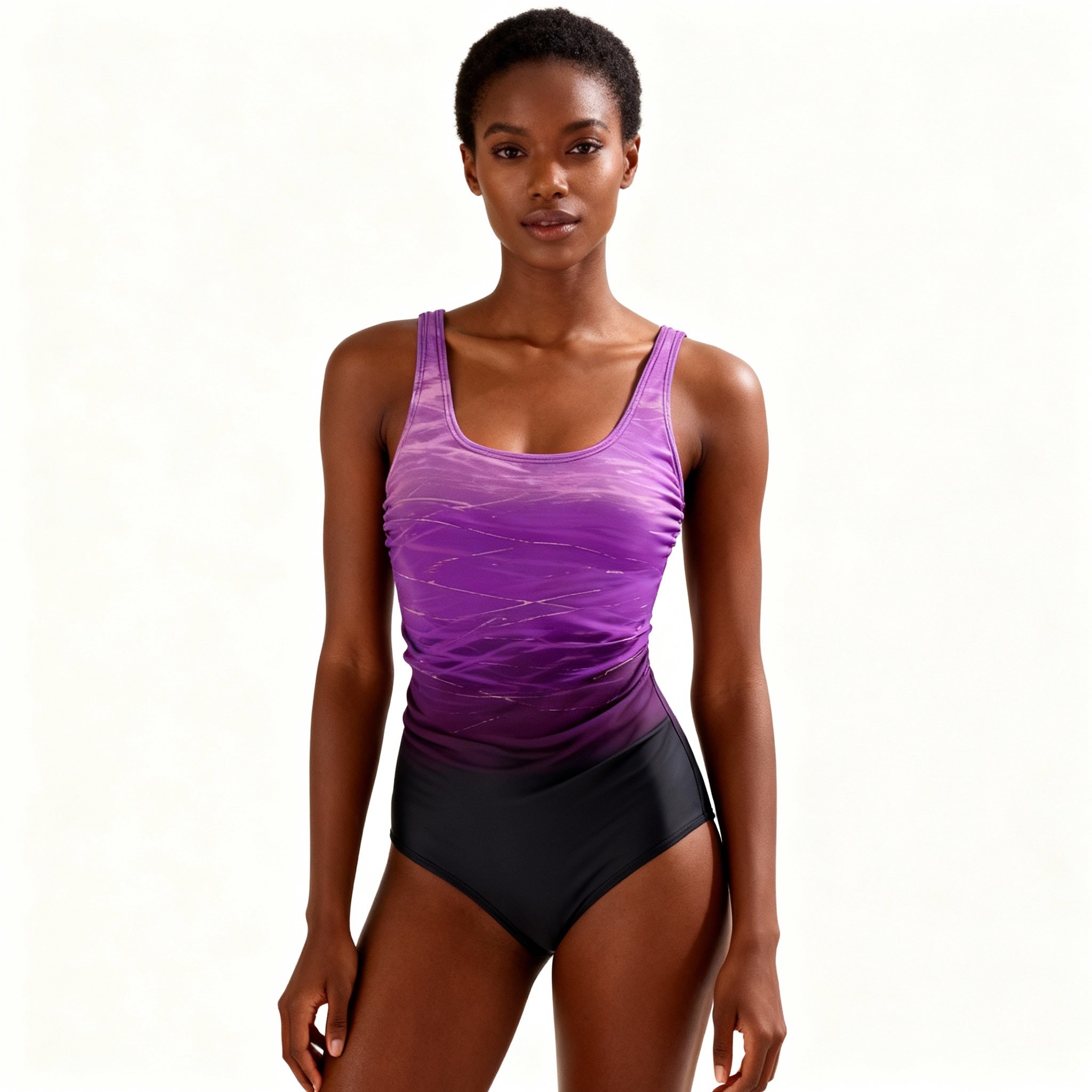 "Einteiliger Sport-Badeanzug Damen mit Ombre-Design in Rot, Blau, Schwarz und Violett, schnelltrocknend, sportlich-elegant."