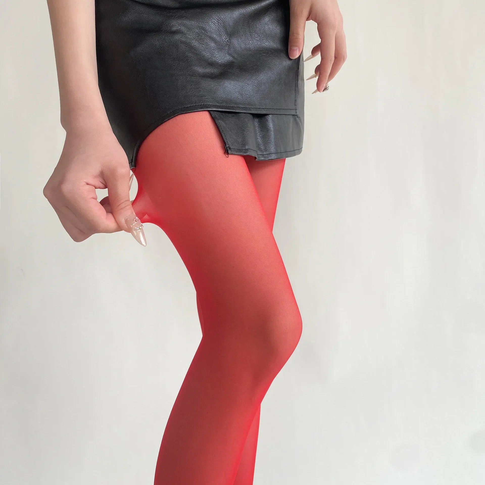 "Elegante Damen Strumpfhose, schlanke Passform, vielfältige Farben für jeden Look und Anlass"