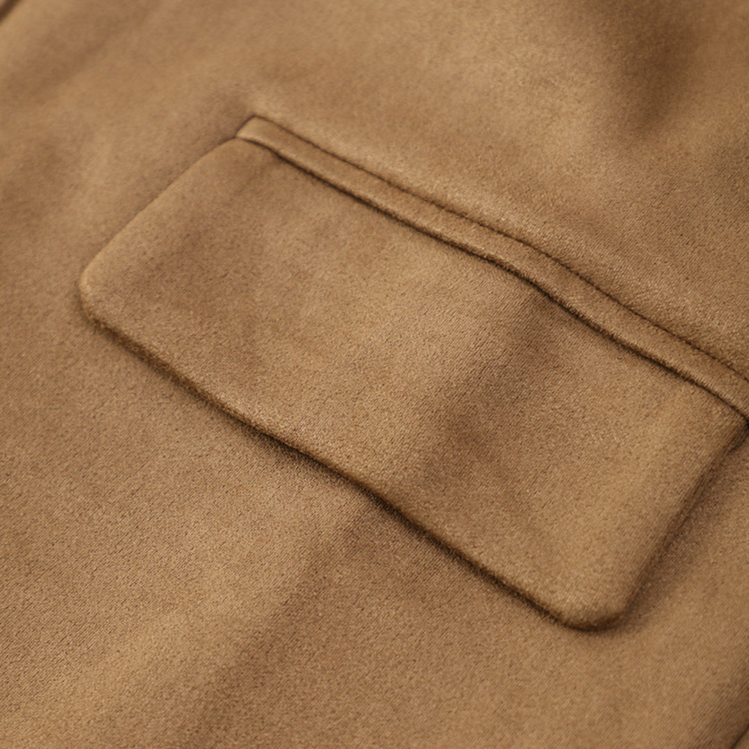 "Elegante Damen Wildlederjacke, beige, minimalistisches Design, komfortabel, luxuriöse Mode, zeitloser Stil."