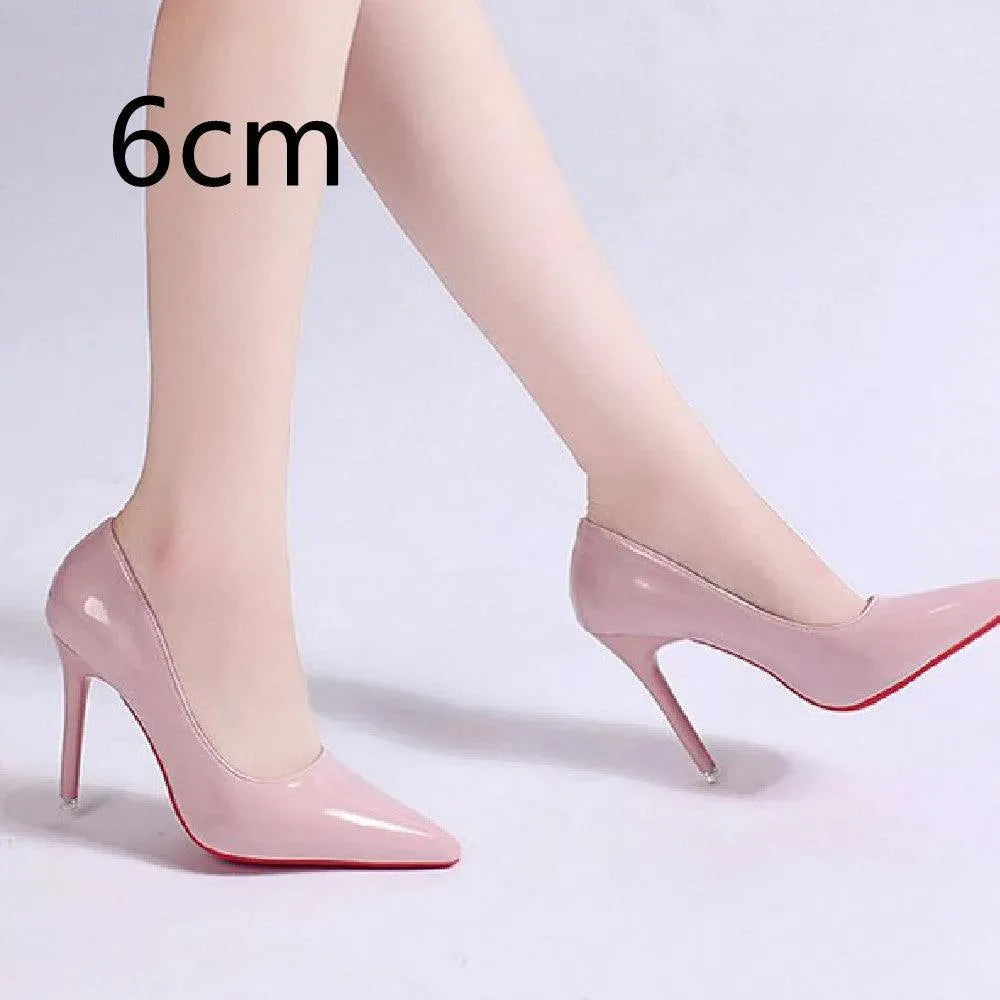 Elegante Damen-Plateau-Stiletto High Heels, modische Pumps in verschiedenen Farben, aus Kunstleder mit Stiletto-Absatz.