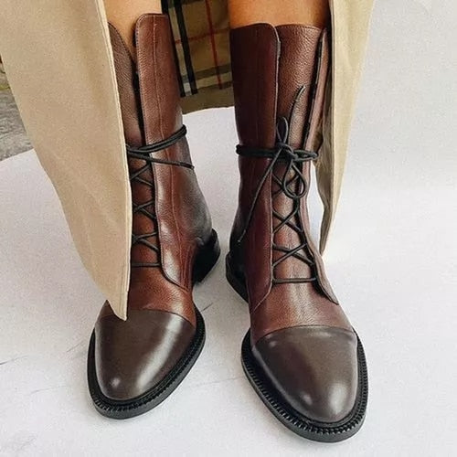 Elegante Damen-Stiefeletten mit Absatz, Vintage-Design, schwarzes Öko-Leder, warmes Baumwollfutter, klassische Schnürung.