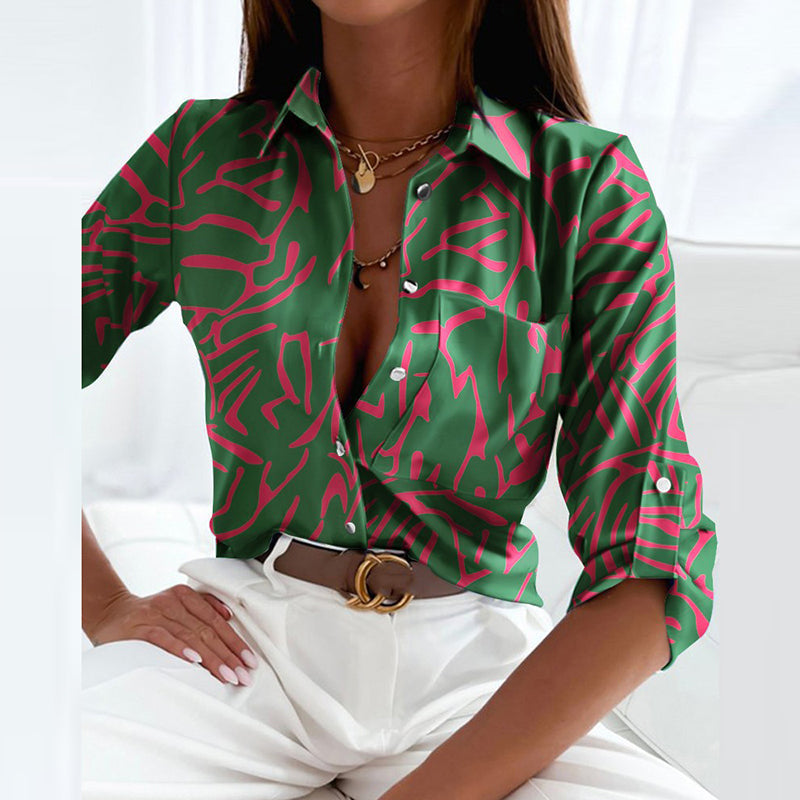 Elegante Damenbluse mit klassischem Umlegekragen, aus feinem Polyester, stilvoll für Büro oder Abendanlass.