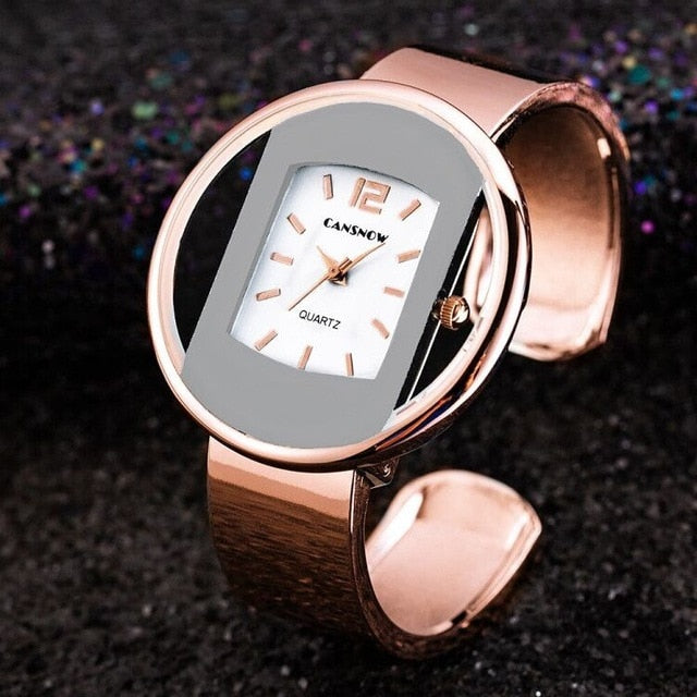 Elegante Herbst Armbanduhr für Damen mit klassischem Design und hochwertigem Metallgehäuse, perfekt für stilvolle Outfits.