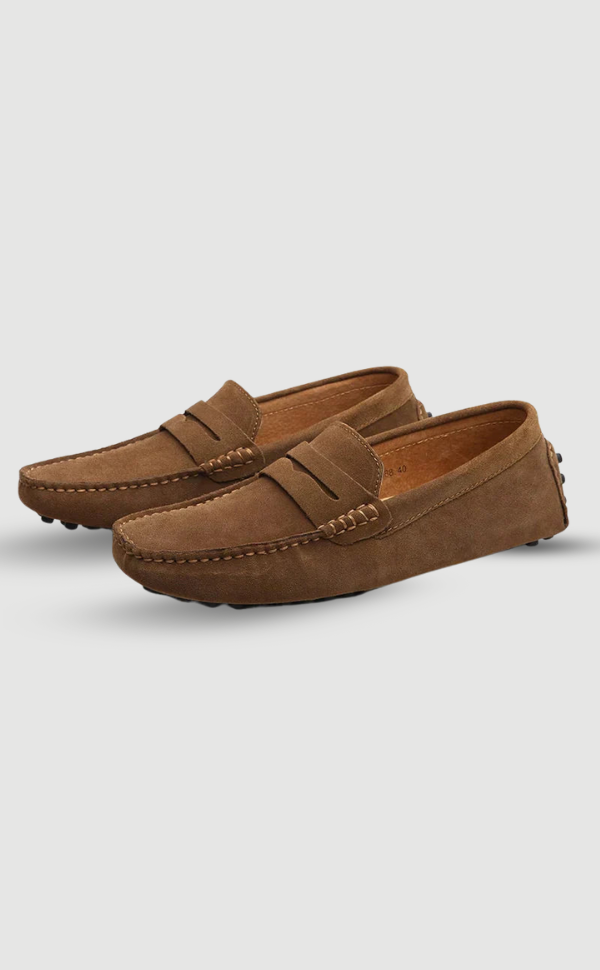 "Elegante Herren-Wildleder Slipper, italienischer Stil, in verschiedenen Farben, komfortabel und zeitloses Design."