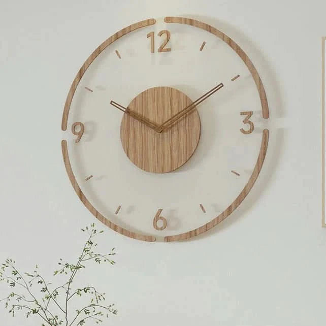 "Elegante, geräuschlose Echtholz-Wanduhr, minimalistisch, natürlicher Holzton, 35 cm Durchmesser, stilvoll und langlebig."