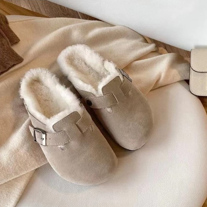 Elegante vegane Sandale für Damen in Beige, umweltfreundlich, mit ergonomischem Design. Perfekt für Alltag und Freizeit.
