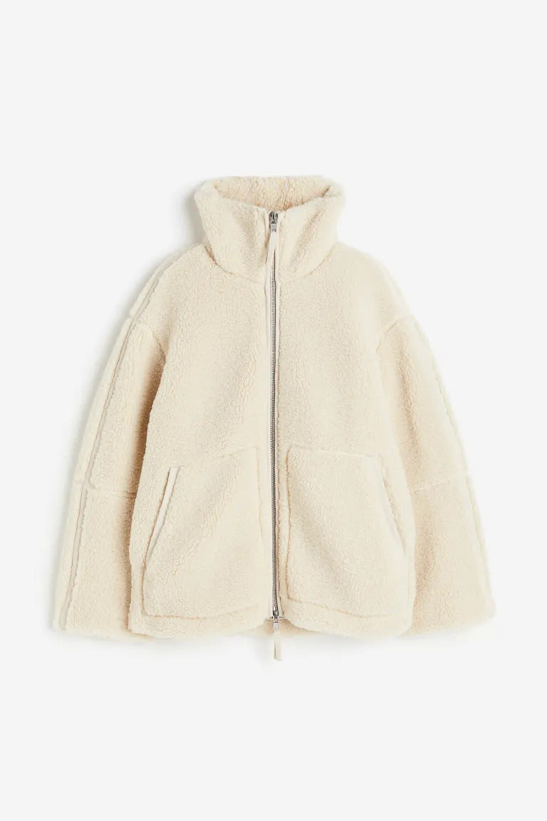 "Flauschige Damen-Fleecejacke braun, Übergröße, lockere Passform, ideal für kühle Tage, gemütlich und elegant."