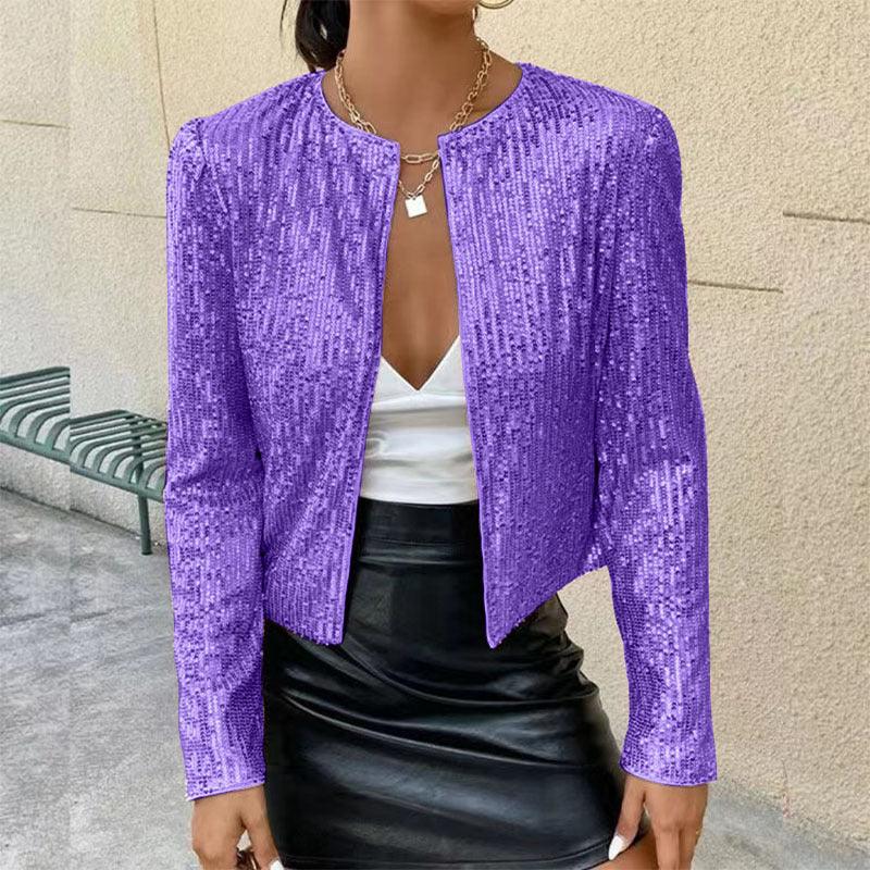Glitzernde Damen Strickjacke, Vorderansicht in Champagner, elegantes Glitzerdesign, vielseitig für stilvolle Anlässe.