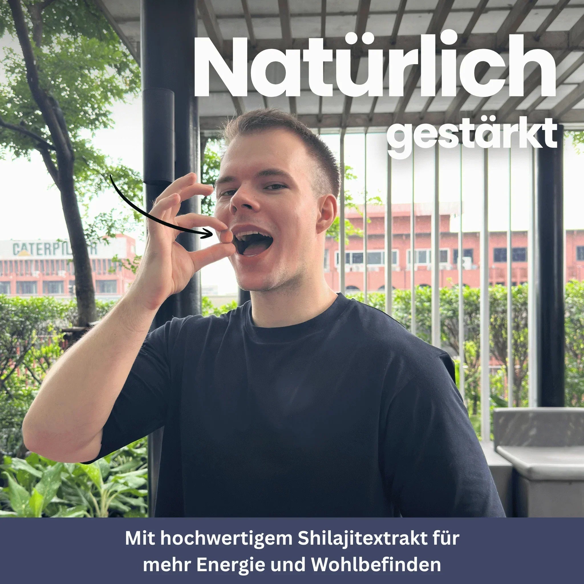 Goldene Shilajit Gummis in Bärchenform für natürliche Energie und Vitalität, 90 Stück pro Packung, auf weißem Hintergrund.