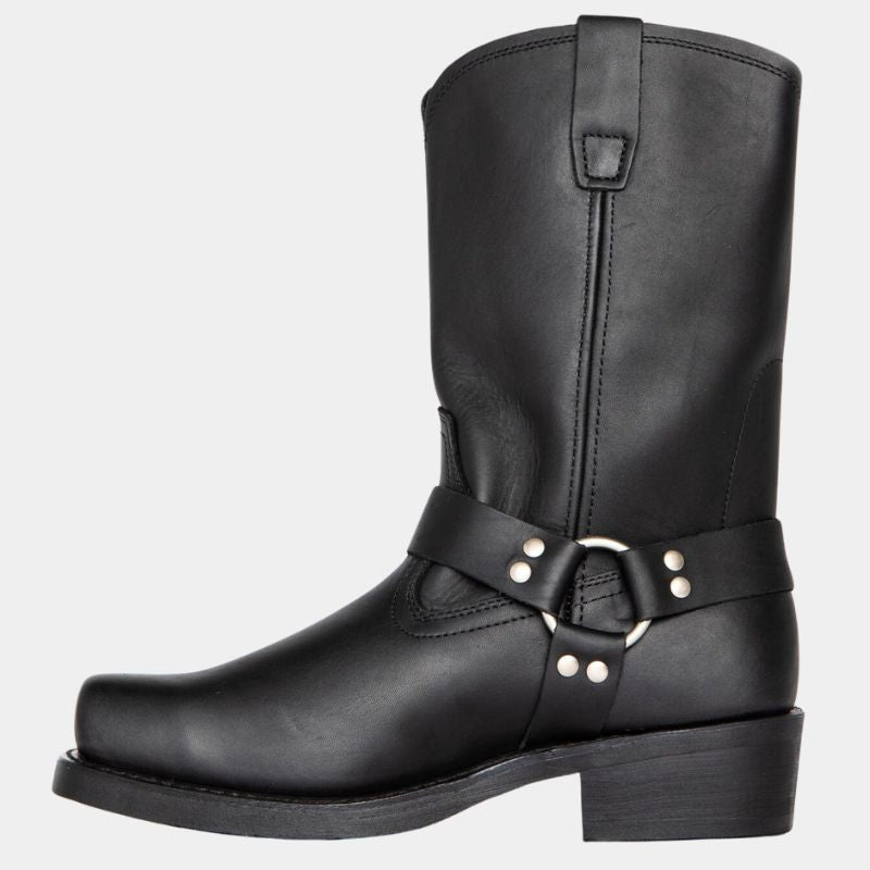 Hochwertige Cowboystiefel für Männer, rustikales Design, elegante Details, robuste Lederausführung, komfortable Passform.
