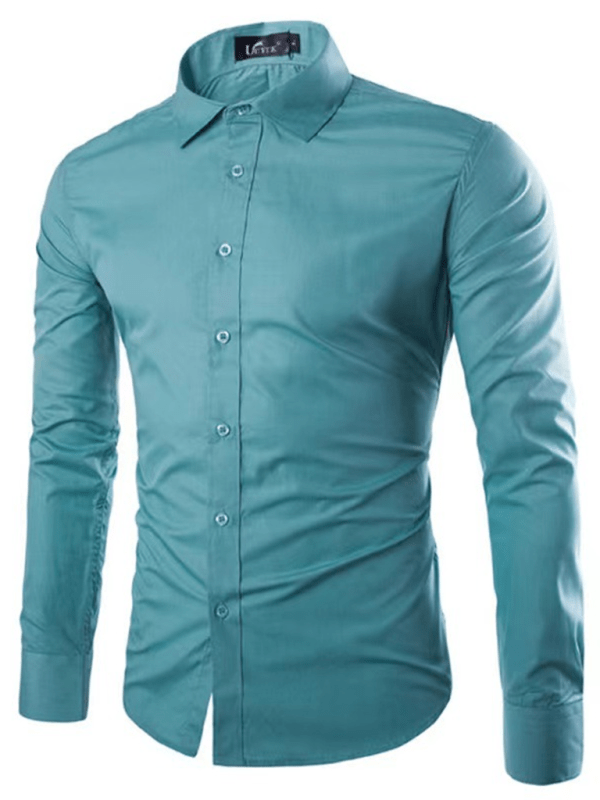 "Lässiges, bügelfreies Slim Fit Herrenhemd aus komfortablem Material, ideal für elegantes und vielseitiges Styling."