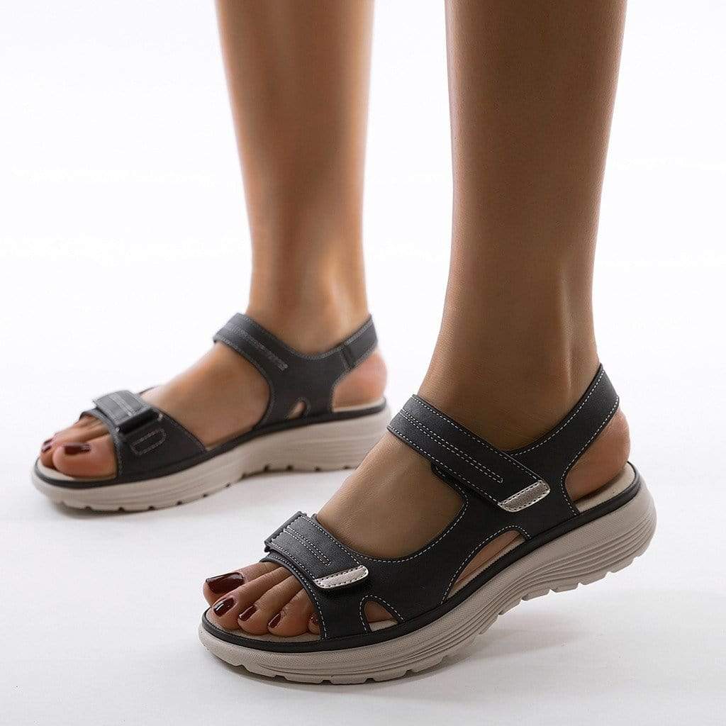 Orthopädische Damen-Sandalen mit verstellbaren Riemen, ergonomischer Sohle und stilvollem Design für hohen Komfort.