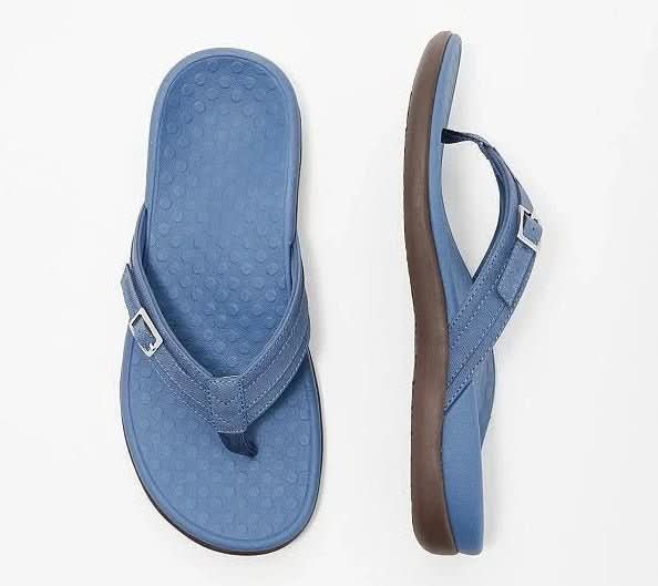 Pylomo ortopediske sandaler, beige, med ergonomisk såle for komfort og holdningsforbedring. Komfortable sommersandaler.
