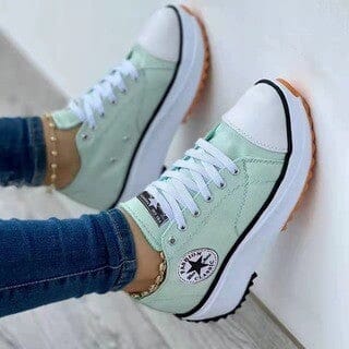 "Stilvolle orthopädische Damensneaker, ergonomisches Design in Rosa, bietet Komfort und Unterstützung für den Alltag."
