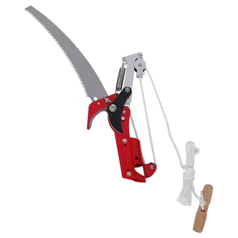 "Teleskop-Hochleistungs-Astschneider, rote SK5-Stahlklinge, schneidet bis 3 cm, ideal für hohe Äste in Gärten."
