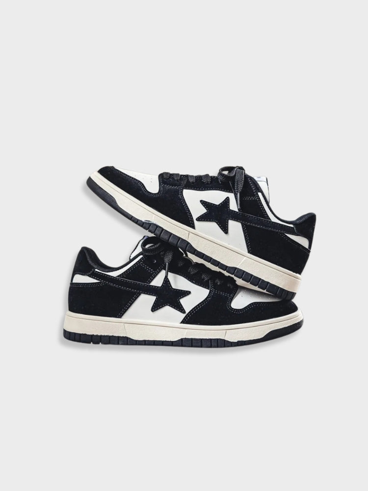 Unisex Skateboard Star Sneakers, lila mit Sternenmuster, urbanes Design, trendige Straßenschuhe für alle Geschlechter.