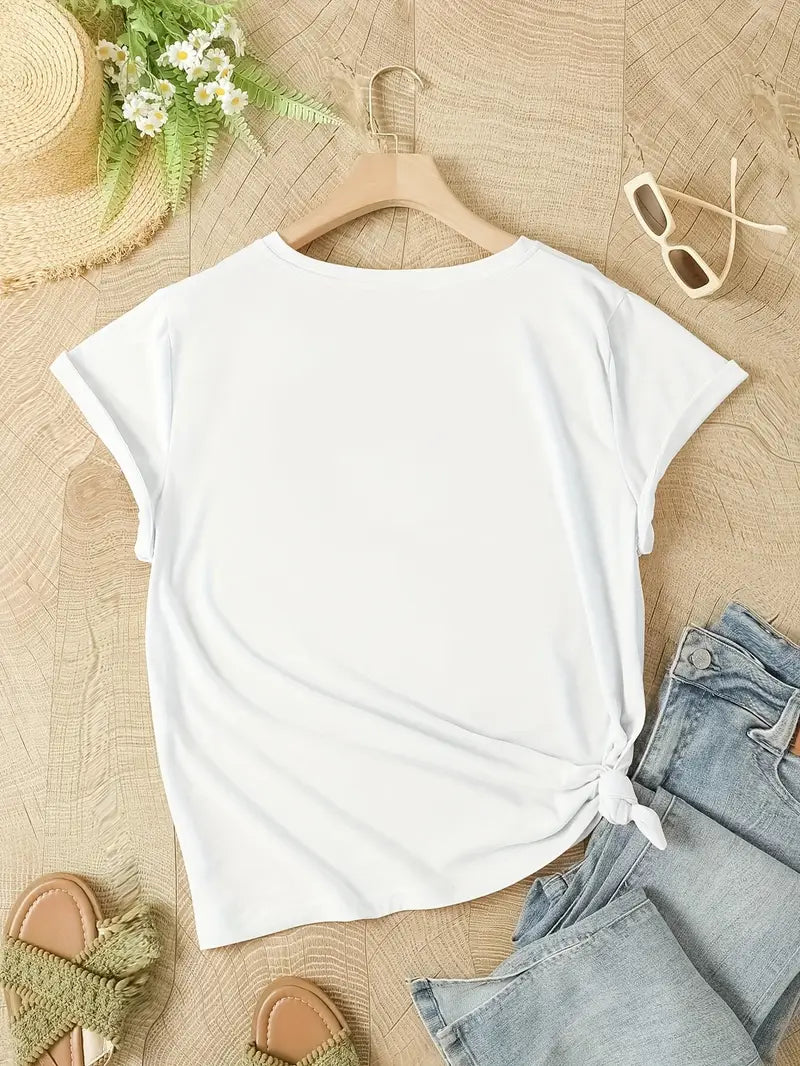 "Weißes Damen T-Shirt mit buntem, abstraktem Blumenmuster für Sommer, stilvoll und vielseitig für den Alltagslook."