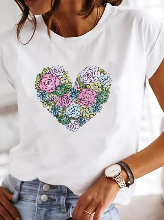 "Weißes Damen-T-Shirt, kurzärmlig, lässig, sommerlich, als Frontansicht gezeigt, schlichtes, elegantes Design, vielseitig tra