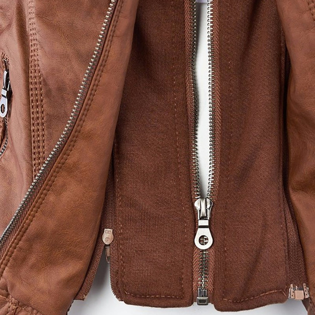 "Wetterfeste Damen Lederjacke mit Kapuze in Schwarz, klassisches Design, elegant und funktional für alle Jahreszeiten."