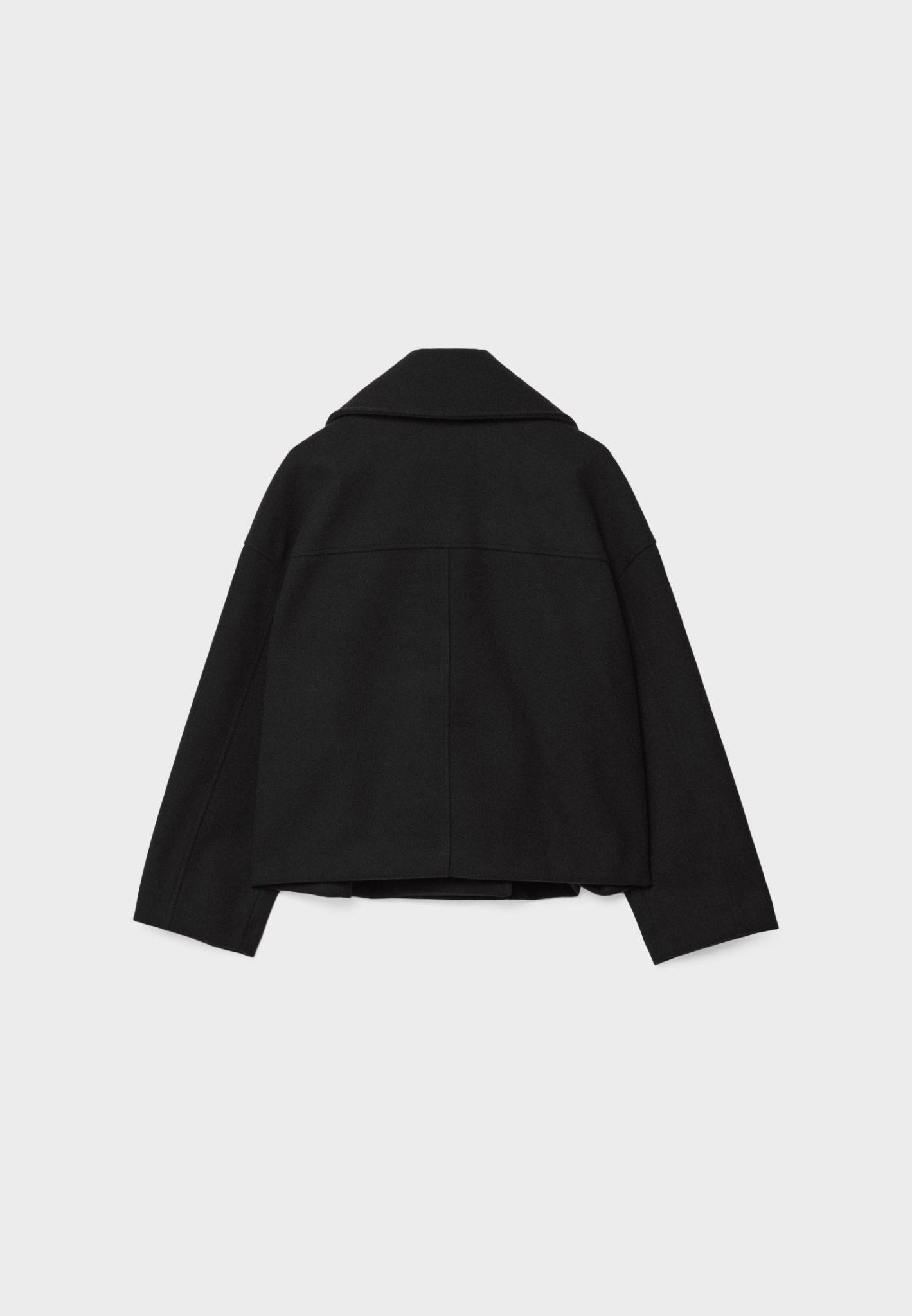 Zweireihige Damen Kurzjacke, elegant und modern, mit Umlegekragen und Langarm, ideal für Alltag und Freizeit.
