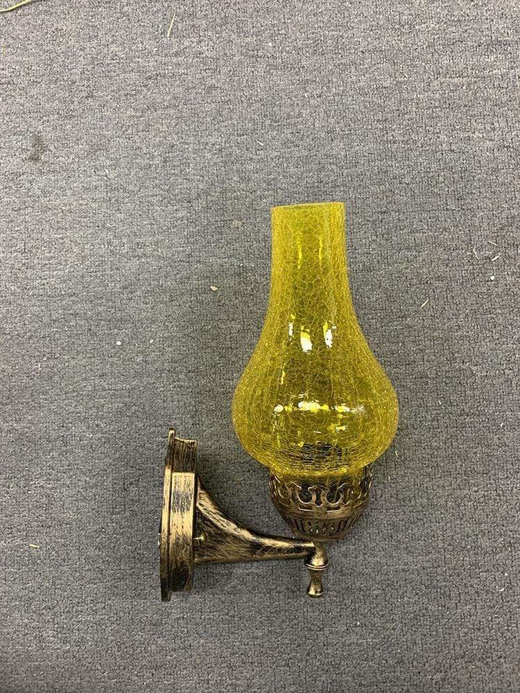 Rustikk industriell vegglampe, perfekt for retro belysning. Skaper et unikt uttrykk i stue, soverom eller gang.