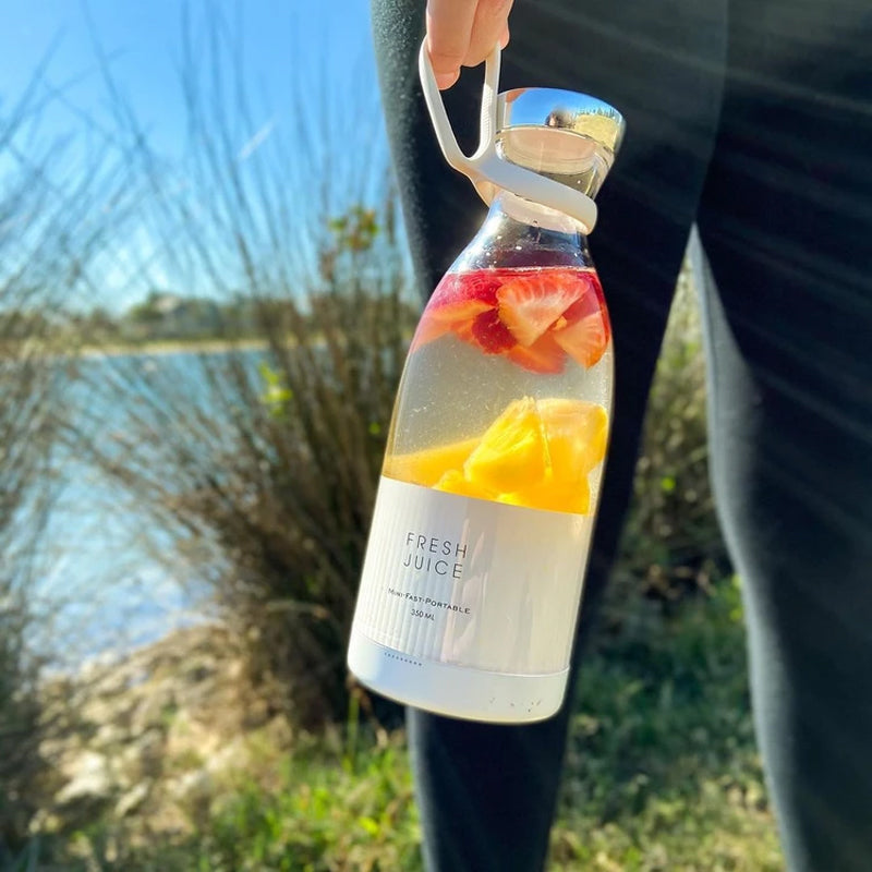 Rosa bærbar blender for smoothies, shakes og juice. Kompakt kjøkkenutstyr for fitness og reise. Perfekt gave.