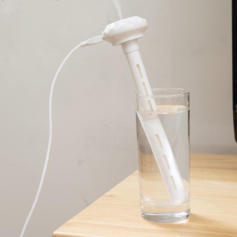 USB-drevet luftfukter som passer på vannflasker. Gir frisk luft, optimal fuktighet hjemme/kontoret.