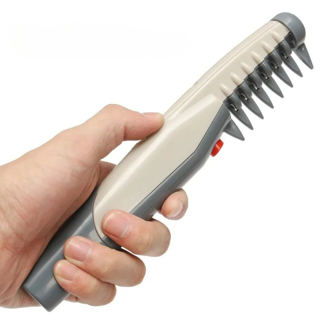Beige, ergonomisk kjæledyrtrimmer for skånsom pelspleie, hundestell og kattestell.
