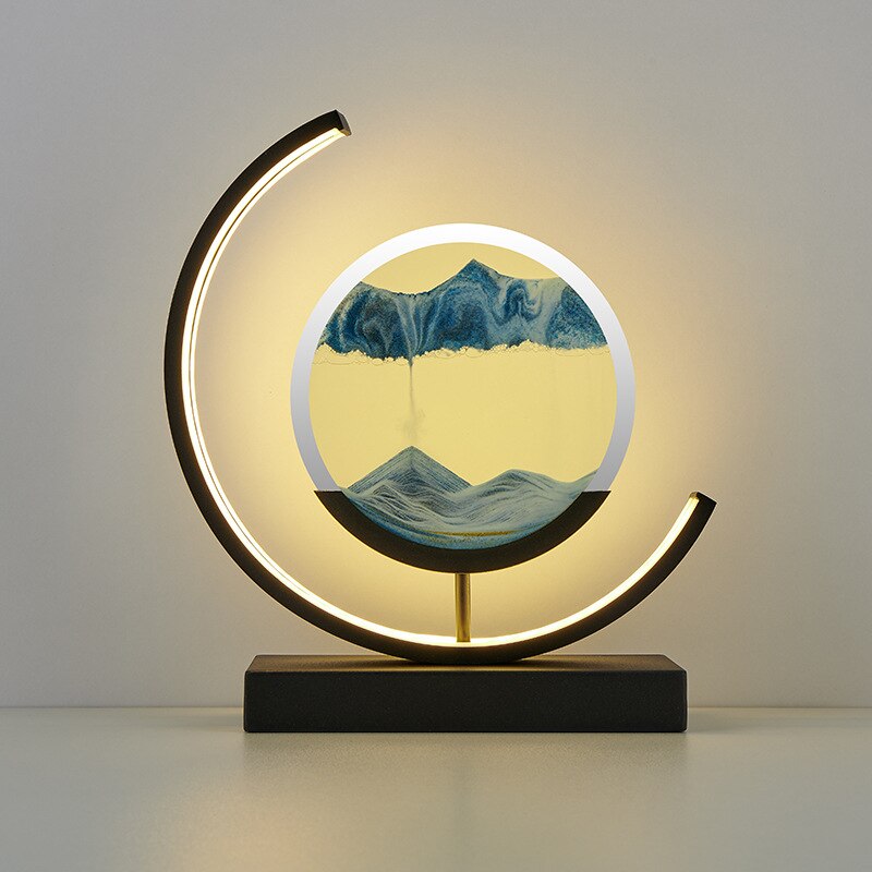 Innovativ bordlampe med 3D sandkunst, LED-lys og moderne design.
