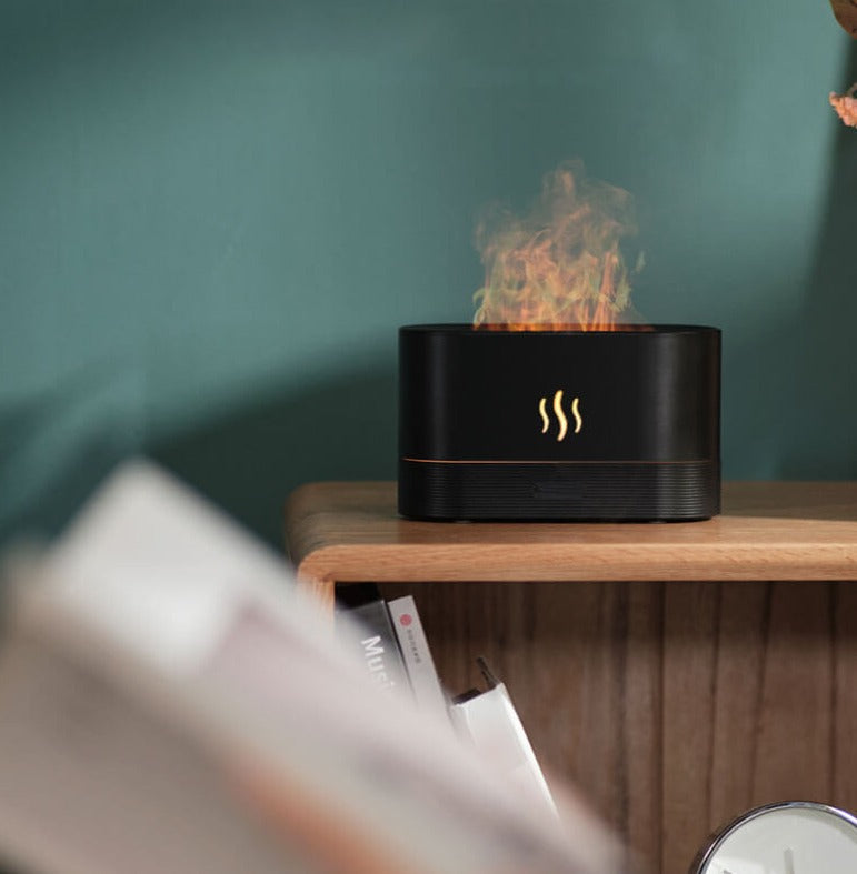 Unik diffusor med realistisk flammeeffekt og aromaterapi for avslapning og et koselig interiør.