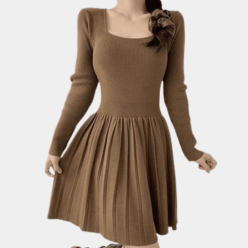 Elegant brun kvinne langermet robe med avslappet passform. Myk og komfortabel for ulike anledninger.