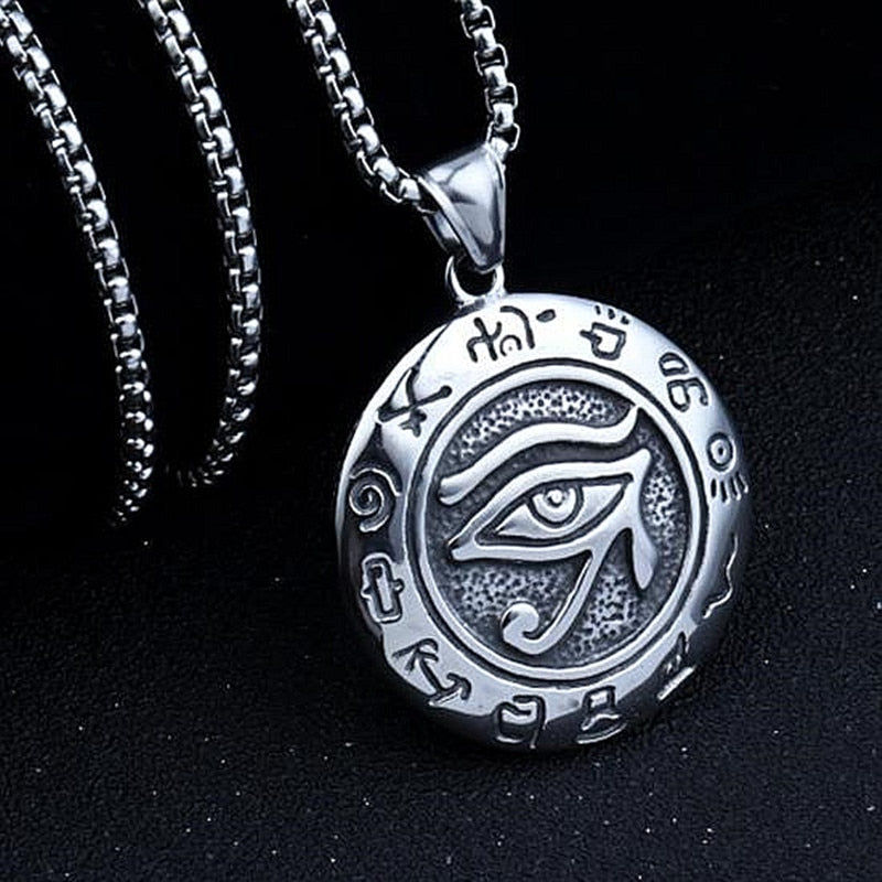 Egyptisk Eye of Horus smykke for dame, amulett for visdom og beskyttelse.