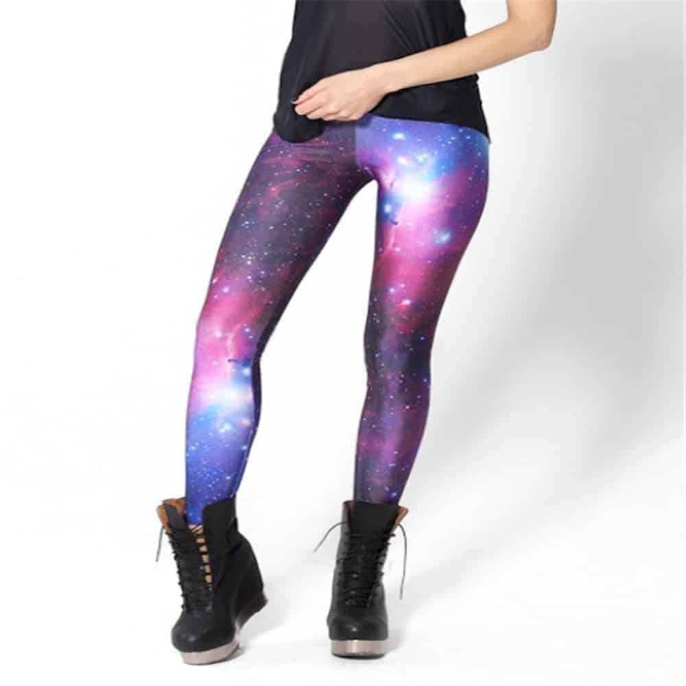 Dame galakse leggings med 3D-print for unik stil. Fargerikt mønster, behagelig passform for hverdagsbruk.