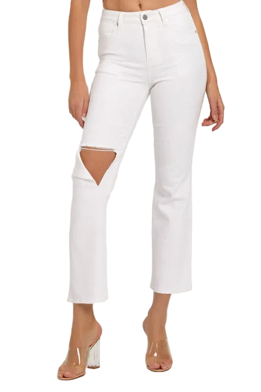 Dame hvite slitte jeans med avslappet passform, perfekt for en trendy og komfortabel sommer- eller vårstil.