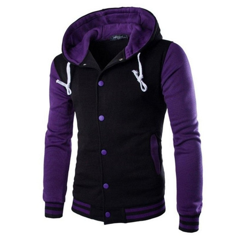 Komfortabel dame baseball hettegenser sett bakfra, slimfit design, sporty og trendy fritidsklær.